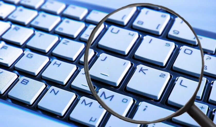 394 medewerkers hebben ook daadwerkelijk ingelogd, de malware gedownload en uitgevoerd.