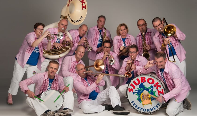 Feestorkest Sjubokz staat bekend om zijn veelzijdige repertoire.