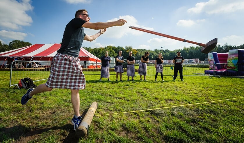 Tijdens de Highland Games worden zware atletische wedstrijdonderdelen uitgeoefend.