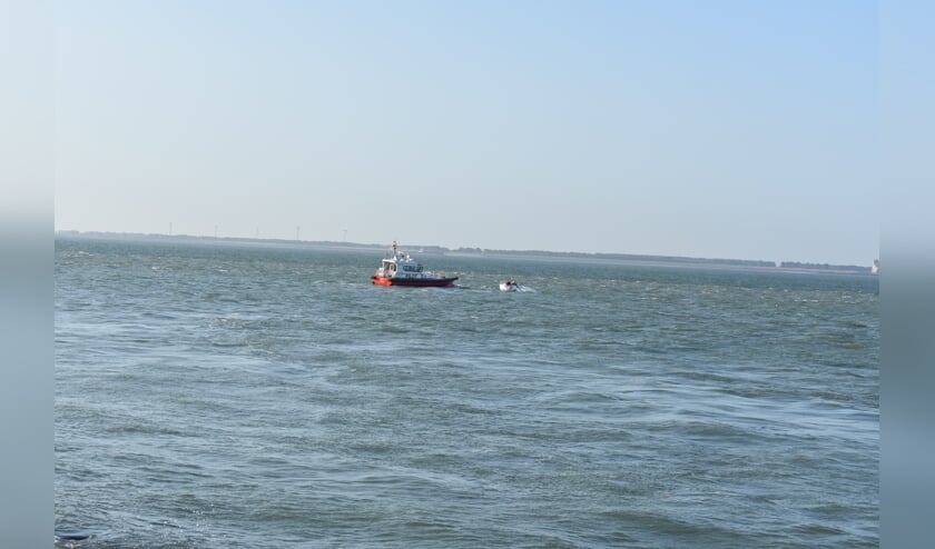 De KNRM heeft het bootje geborgen.