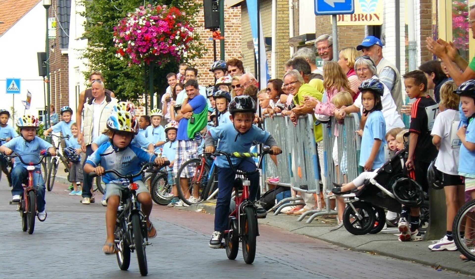 Spanning en sensatie tijdens de dikkebandenrace.