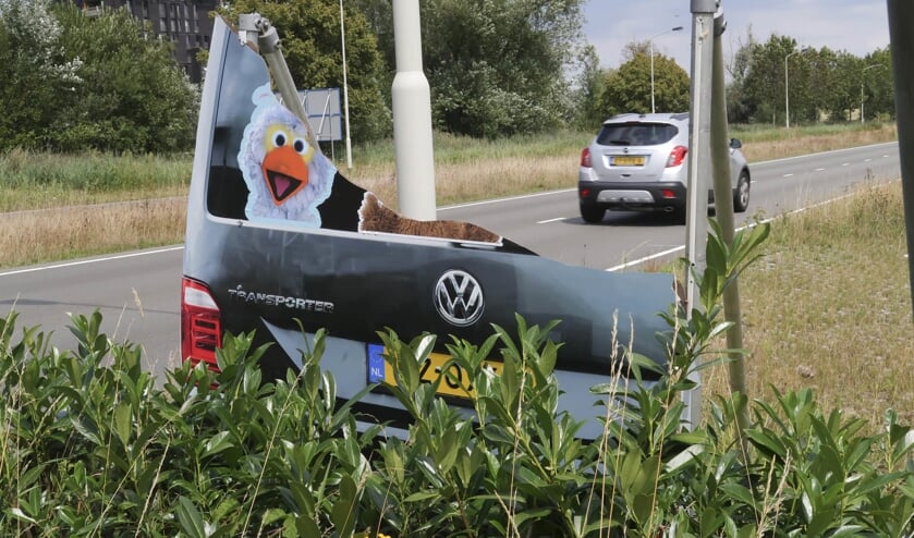 De karakters zijn onthoofd.
