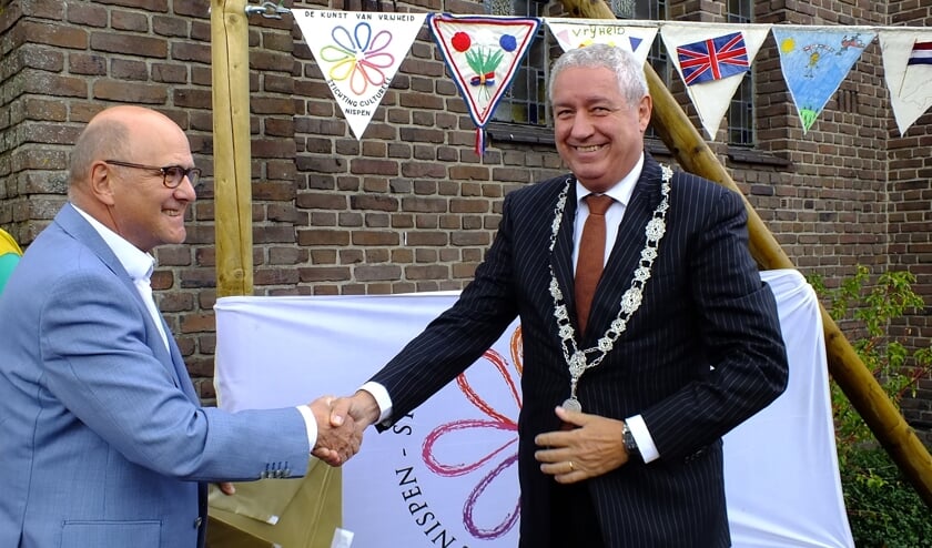 Officiële opening Nispen Inspireert! FOTO CORRIE VERBRAAK