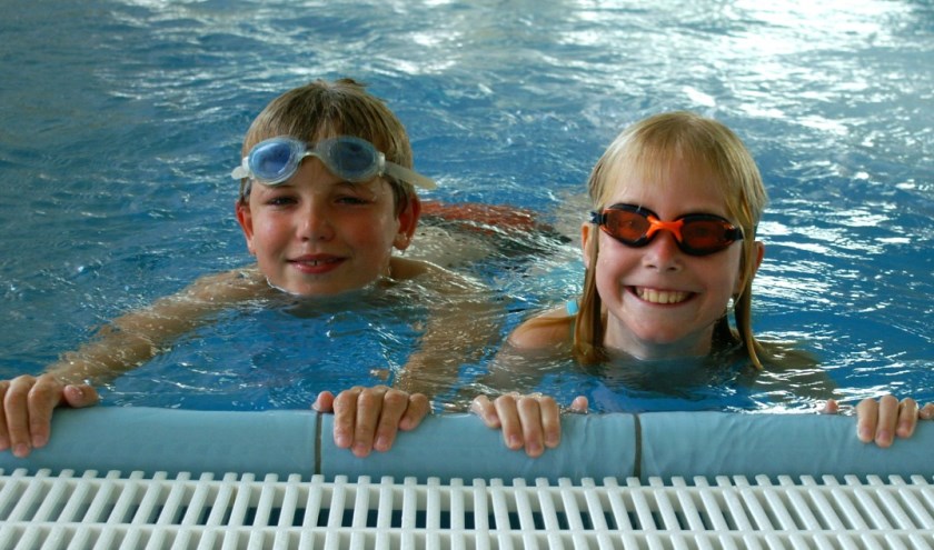 'Bijna alle Tholenaren willen terugkeer van het schoolzwemmen' 