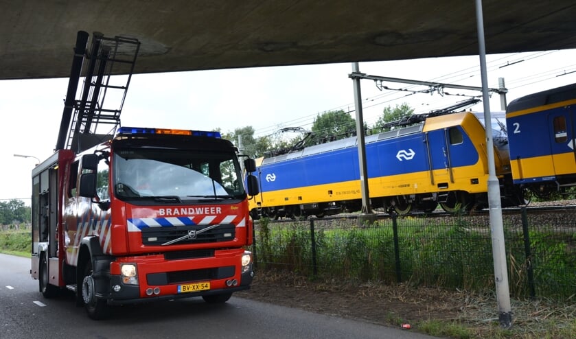 Aan de hydrauliekslang van de trein is een lekkage.