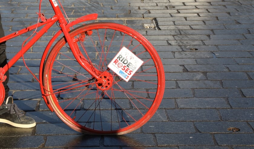 Ministers en staatssecretarissen fietsen mee met Ride for the Roses 