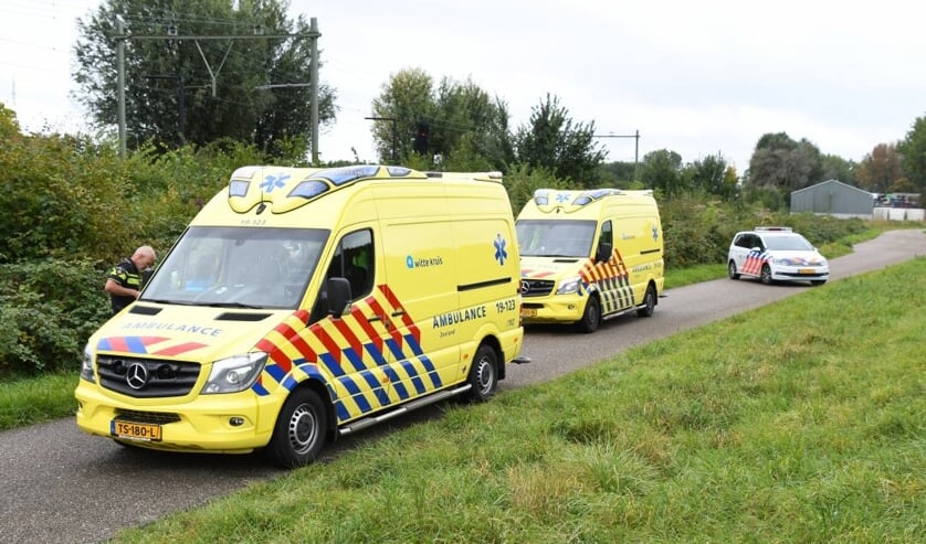 Twee ambulances en de politie kwamen ter plekke.