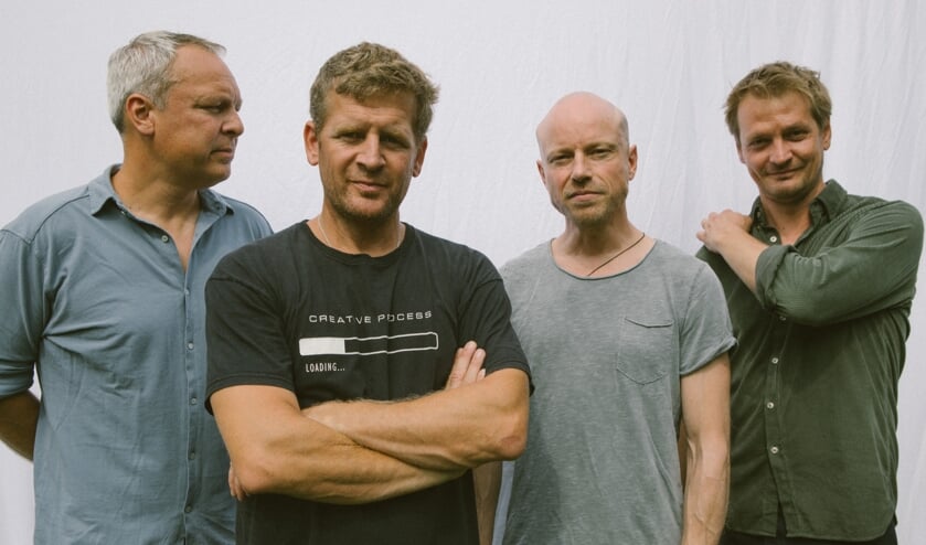 <p>Dennis Huige, Bart van der Weide, Paul Bukkens en Maarten van Damme (vlnr).</p>