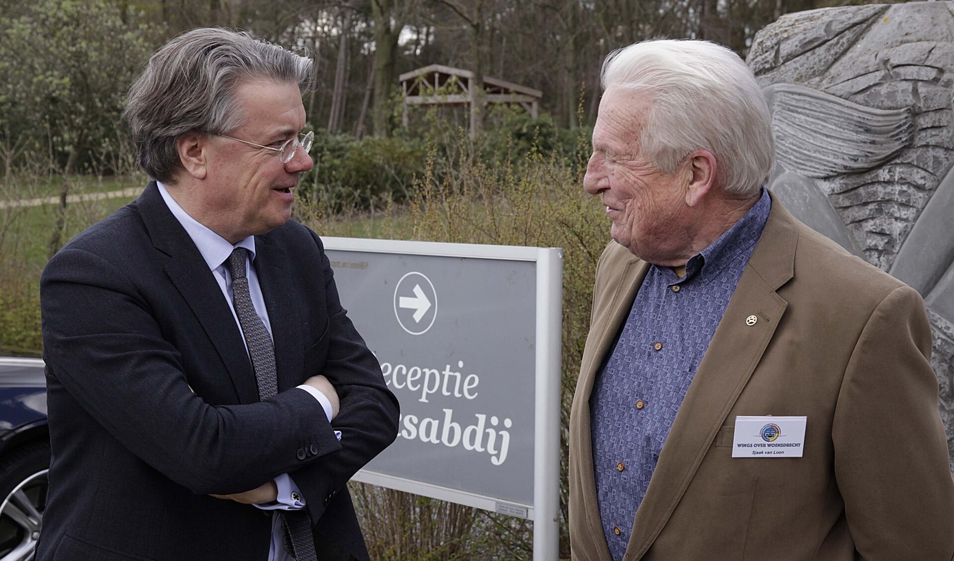 Wim van de Donk (links) was 11 jaar commissaris van de Koning