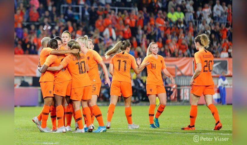 De Oranje Leeuwinnen versloegen Denemarken met 2-0, vrijdag 5 oktober in het Rat Verlegh Stadion.