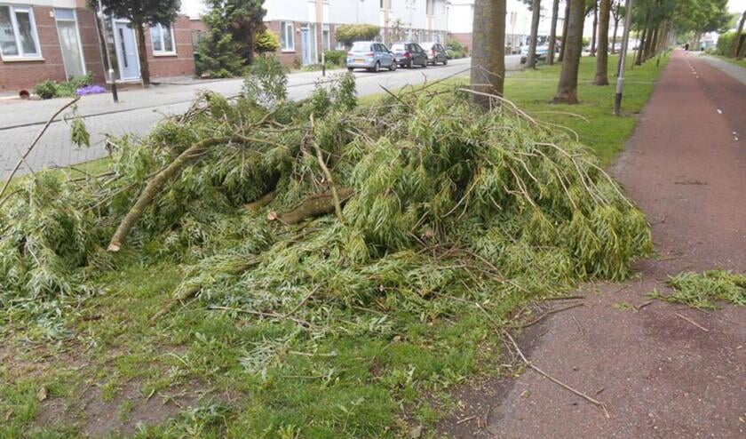 Zondag schade brengende windstoten.  