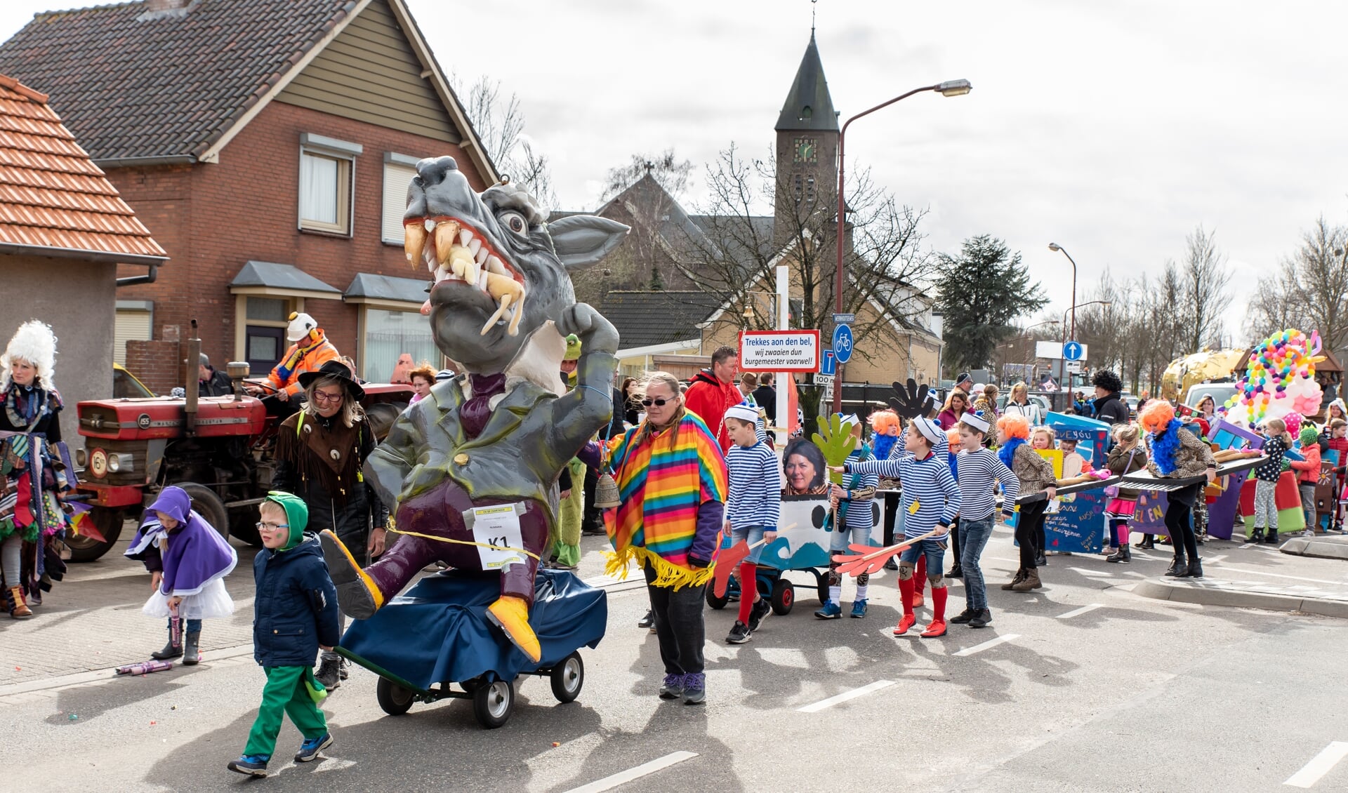 'Trekkes aon dun bel!', luidde in 2019 het motto van de carnavalsvierders in Zaantaozelaant. 
