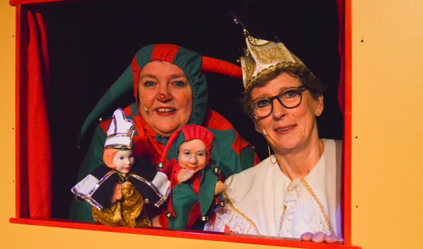De poppenkastvoorstelling in carnavalsferen voor smakelijke verhalen door Prinses Lieske en Naranja.
