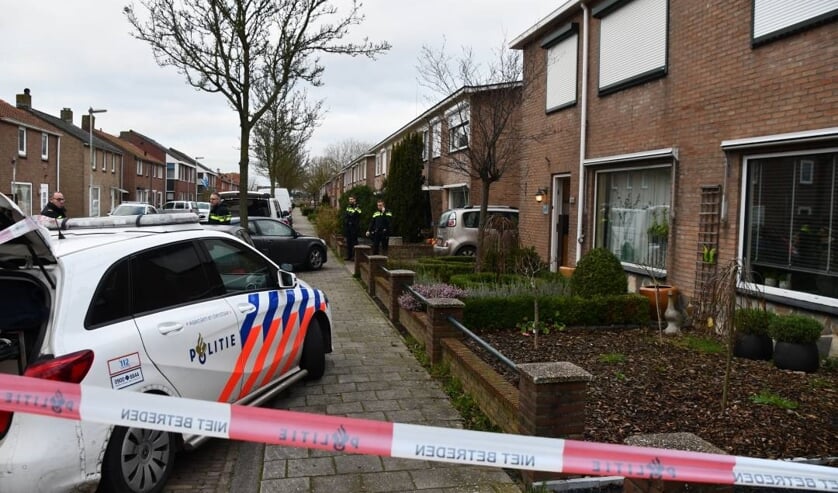Onderzoek in woning aan Sloestraat in Lewedorp na incident