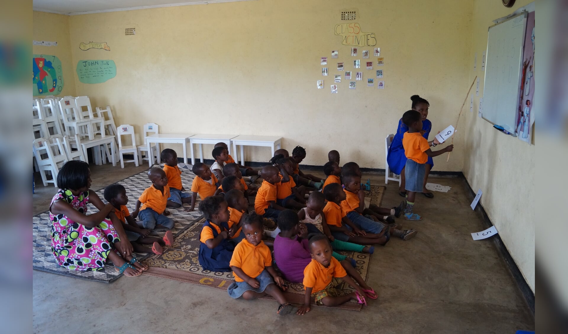 Schoolklas in Kwanjana (Malawi).