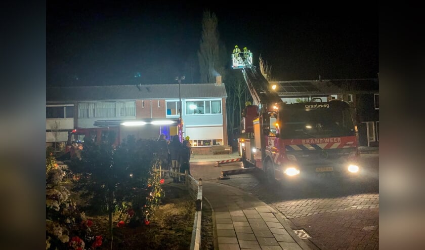 De brandweer kwam met twee voertuigen ter plaatse.
