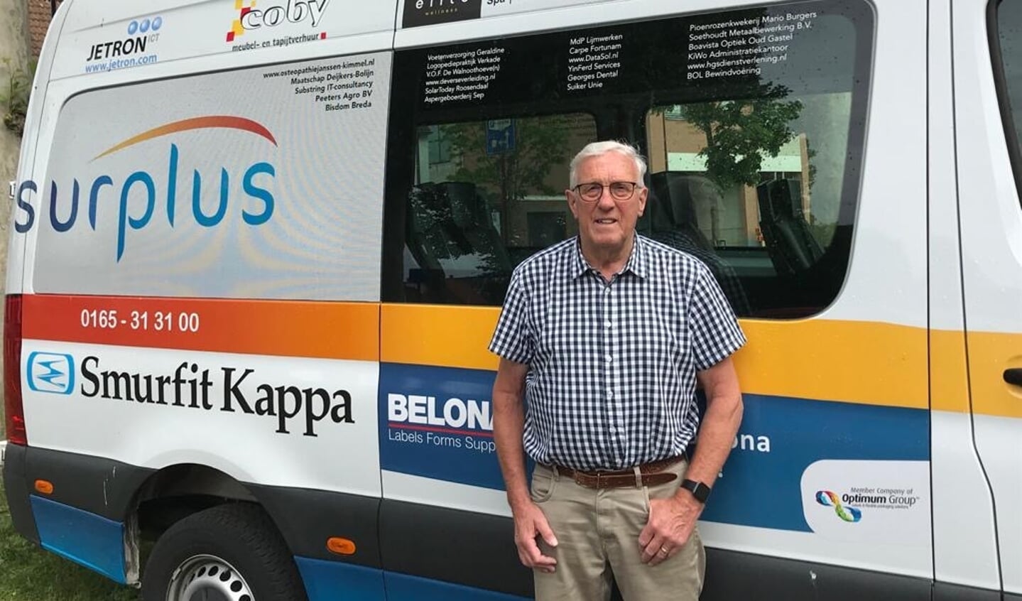 Elke maandag rijdt Kees met de Plusbus mensen naar de dagbesteding. Foto: Privé