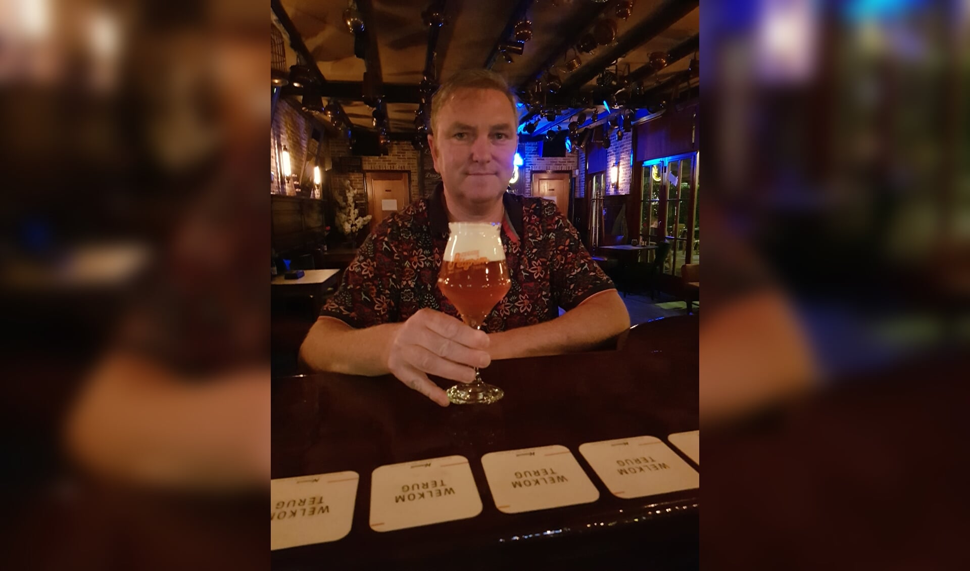 Kastelein Marcel Nieuwkoop: 'Brouwers hebben prima werk geleverd, want de Zeggse Pelgrim Tripel is goed ontvangen'