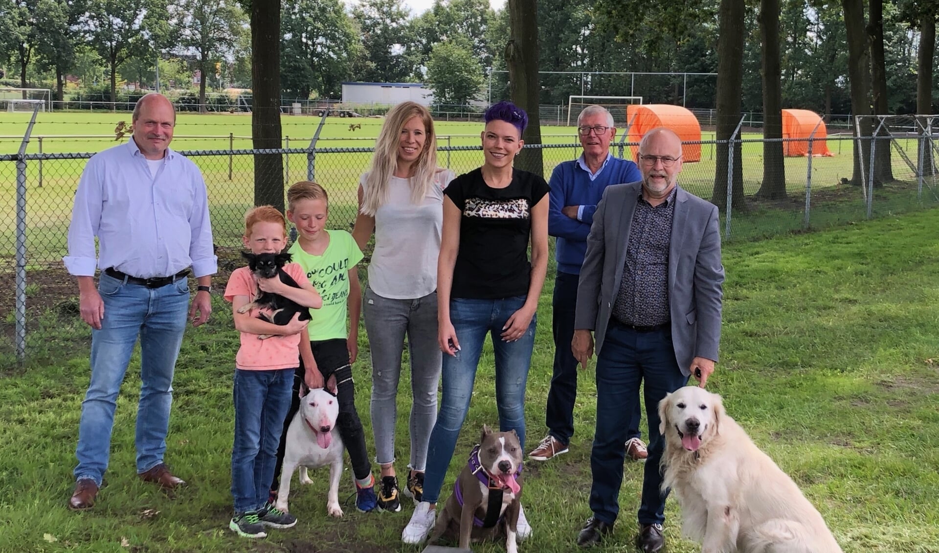 Honden kunnen rennen en spelen aan 't Groot Stuk. Foto: Johan Wagenmakers