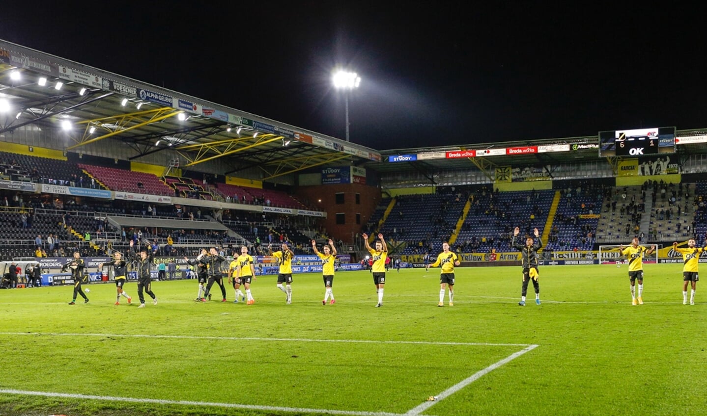 NAC wint met 6-1 van Jong AZ in Rat Verlegh Stadion