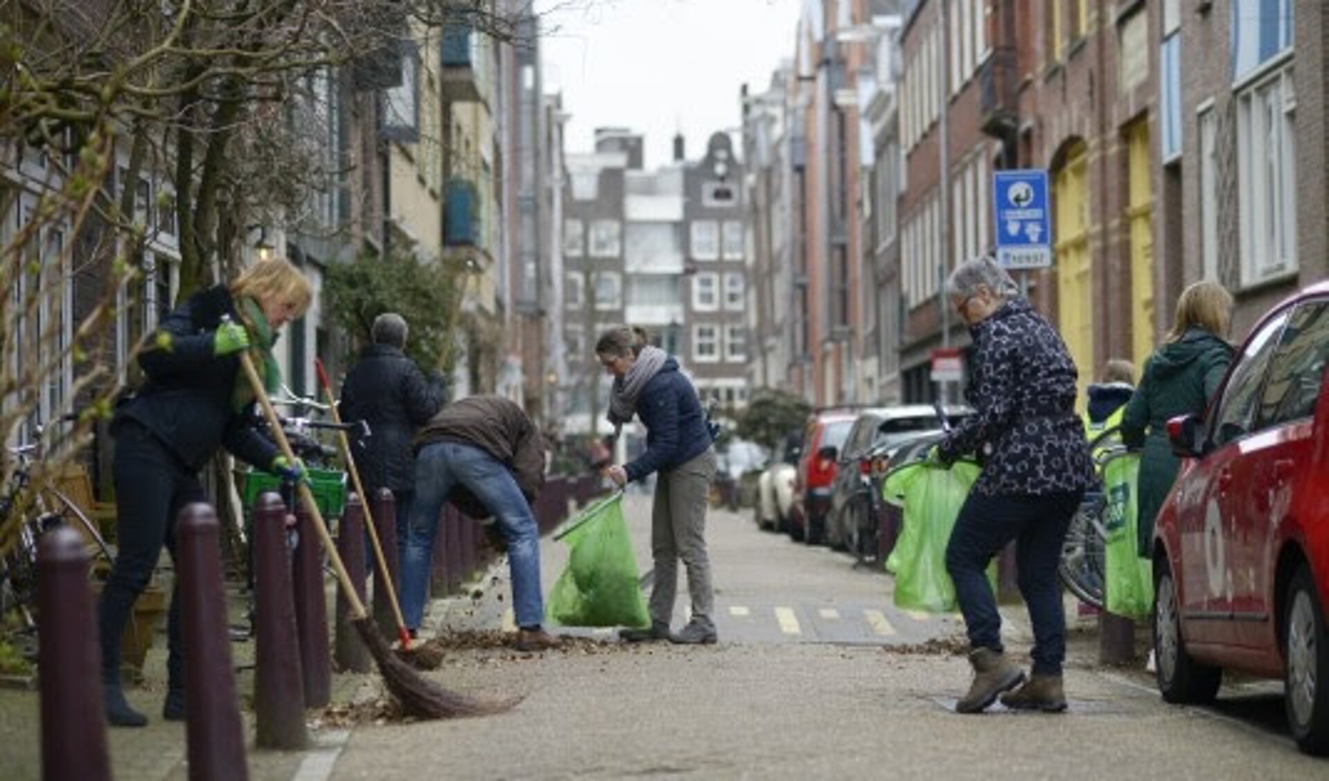 Burgers op pad om hun omgeving zwerfafvalvrij te maken © Nederland Schoon