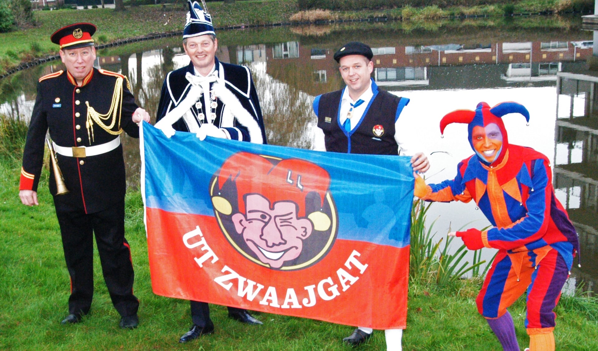 De vlag van Ut Zwaajgat.