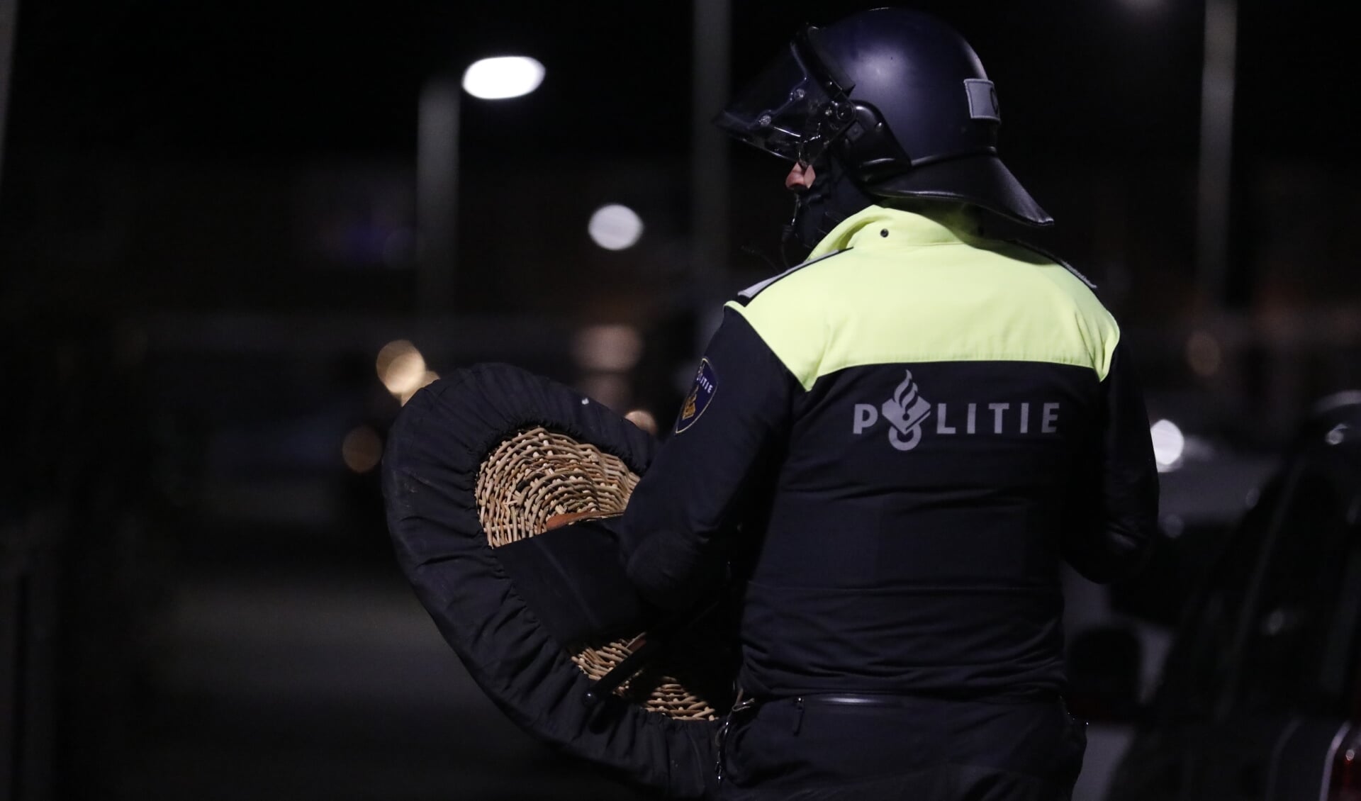 In buurtsteden moest de politie al in actie komen. 