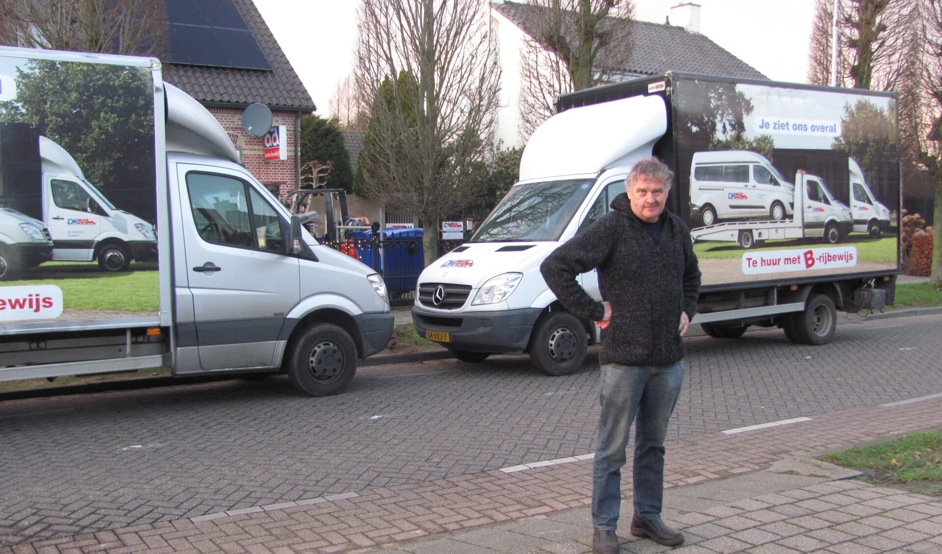 Karel Dictus is fel gekant tegen de realisatie van een permanente bushalte voor zijn deur.