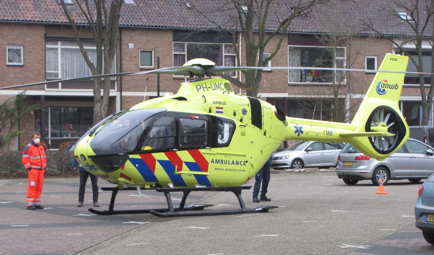 Catastrofaal Electrificeren weg Traumahelikopter naar Zundert vanwege ongeval op bouwplaats - Al het nieuws  uit Zundert