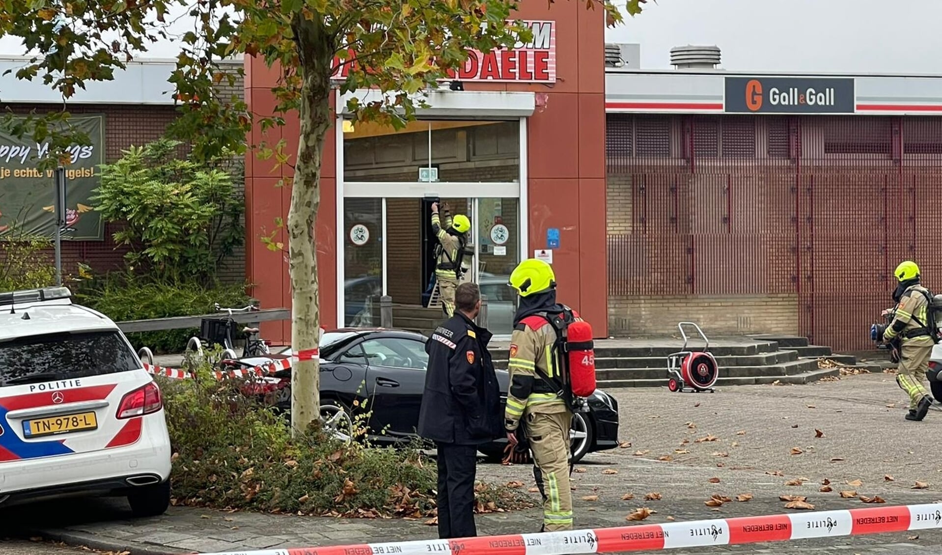 Hulpdiensten ter plaatse bij Winkelcentrum Dauwendaele