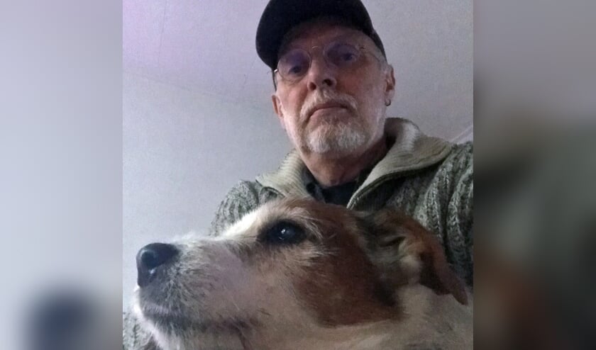 <p>Loek Deleij en zijn hond Ricky.</p>  