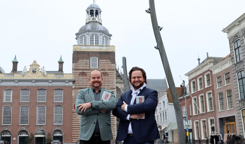 <p>Accountmanagers Virgil Greeve (l) en Robert Odekerken van Weekblad de Bode.</p>  