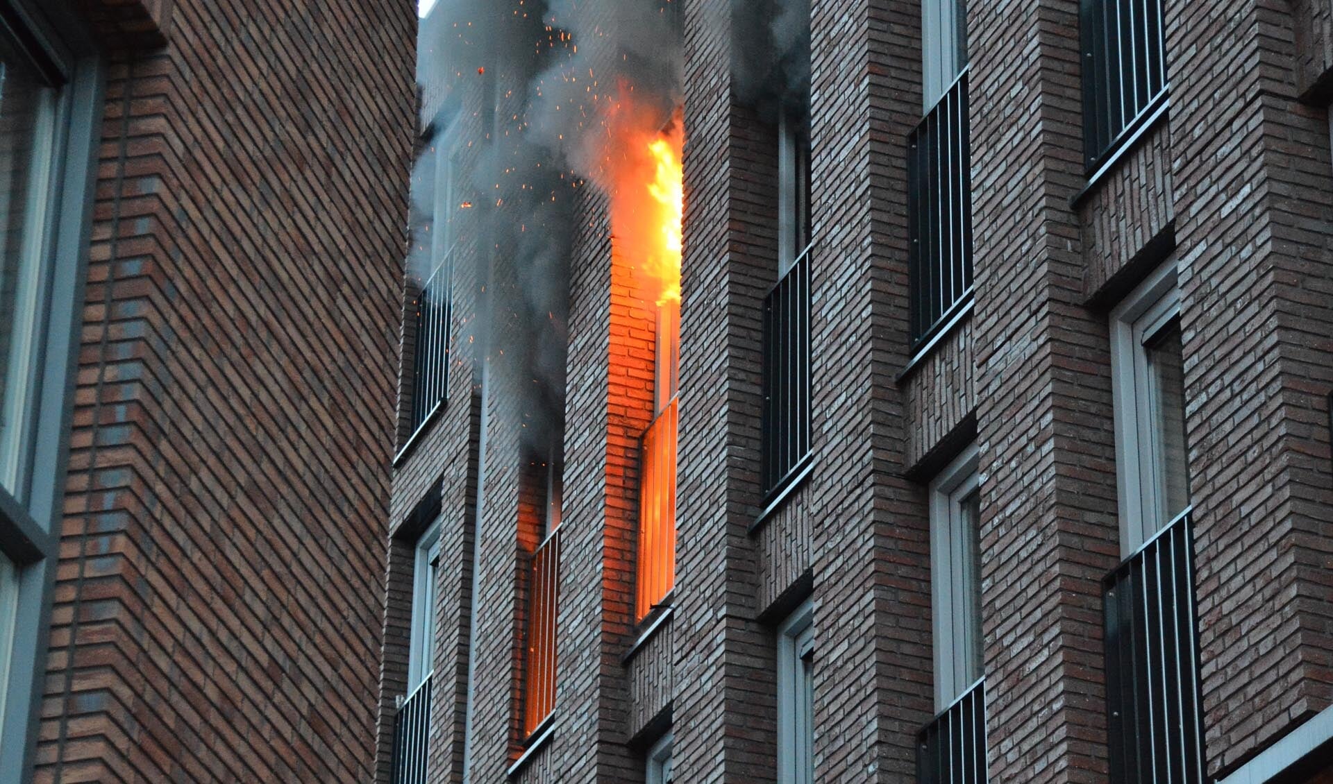 Het appartement van Jurgen brandde volledig uit. 