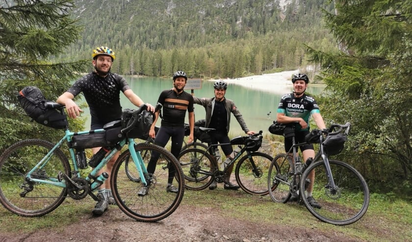 <p>vlnr Pim, Jeroen, Jaimy, Bas.</p>