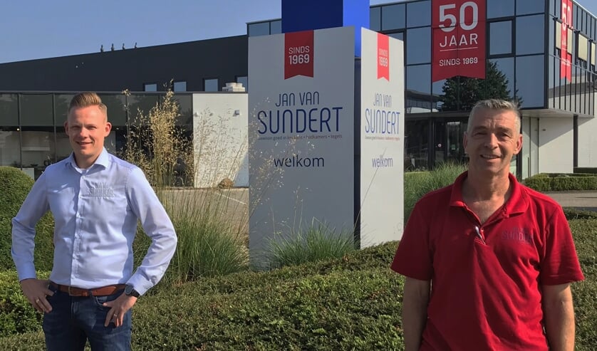 <p>Jordy en Pascal bij Jan van Sundert.</p>