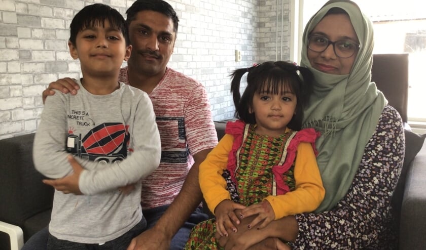 Muhammad Nusrat Ullah, zijn vrouw Aziz Fatima, zoon Muhammad Adbullah en dochter Sidra tul muntaha.
