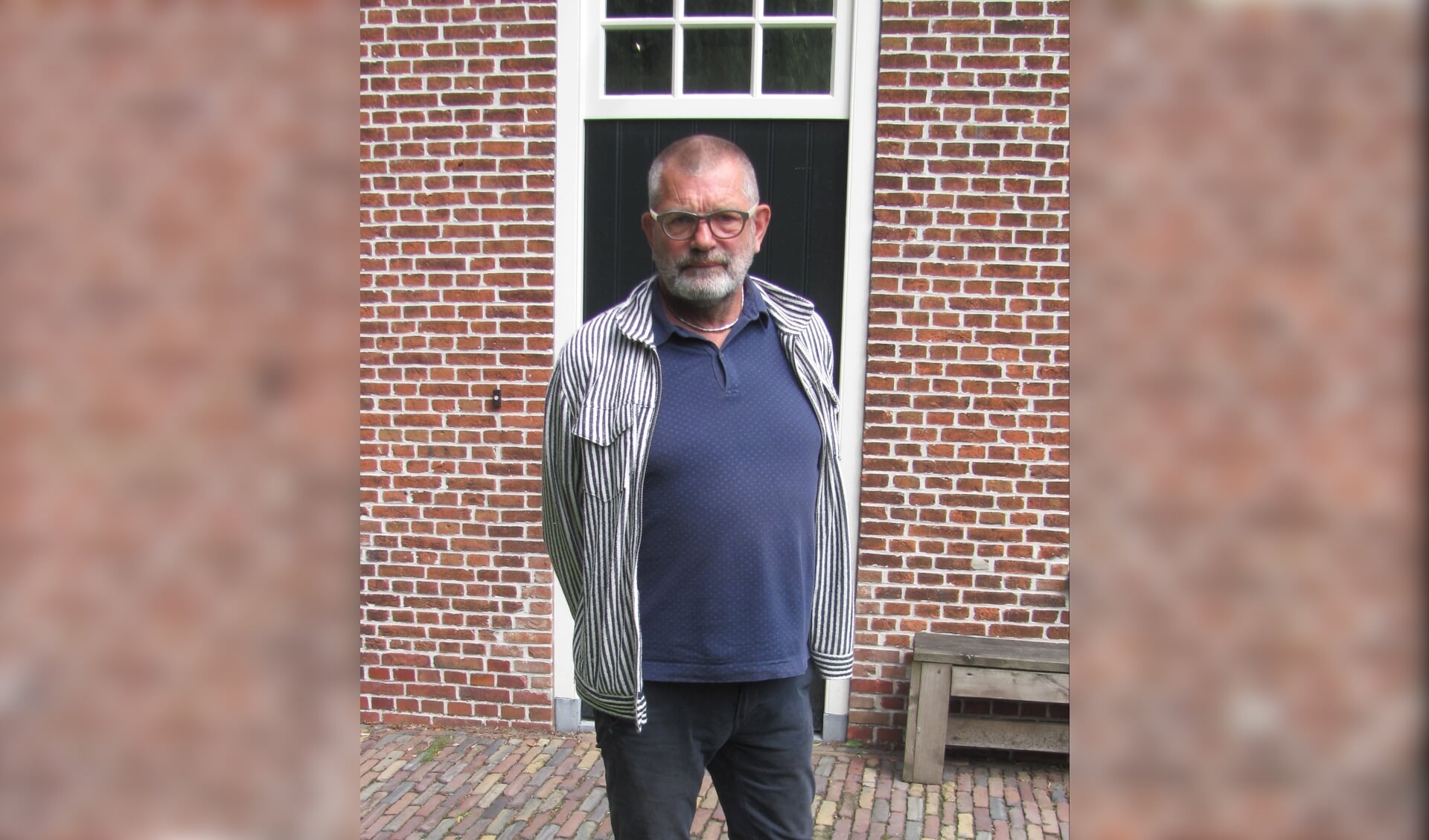 Jan Arreman geniet van de contacten met de kunstenaars die tijdelijk in Zundert komen werken.