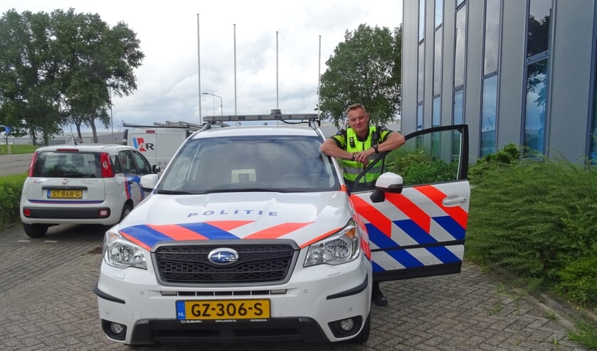 <p>Stefan Visser op bedrijventerrein Moerdijk. </p>