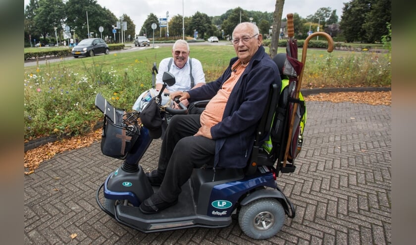 <p>Herman Zonligt met op de voorgrond Simon Bomers.</p>
