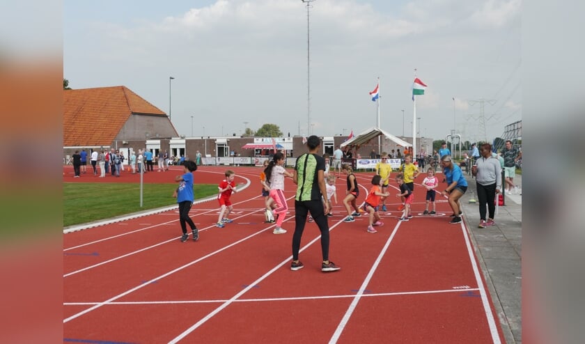 Clinics voor jong en oud tijdens de opening