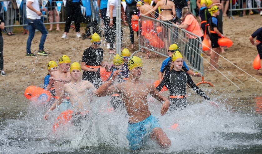 Het was de tweede editie van Swim to Fight Cancer.