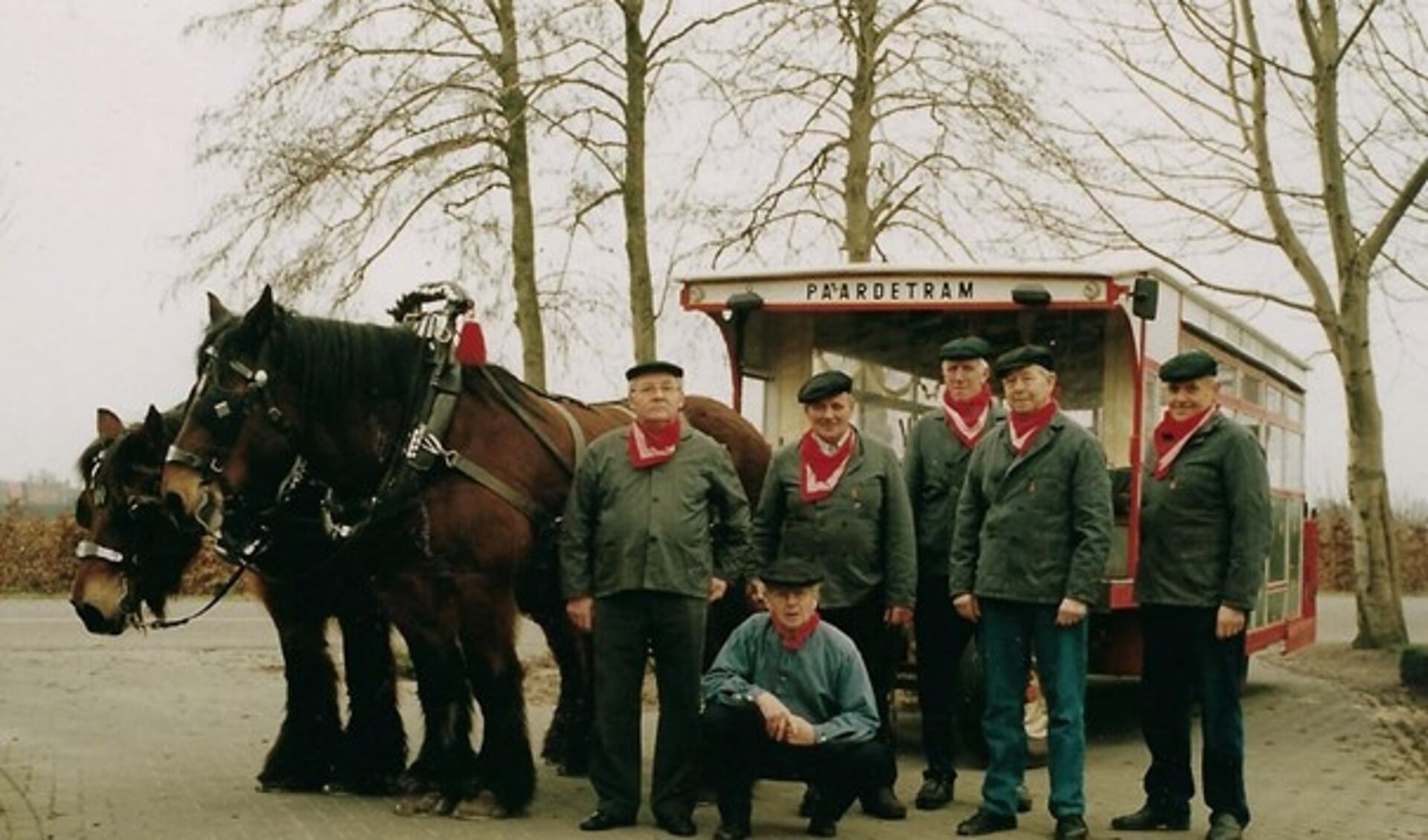 Voerlui Boerendag: Nico van Dongen, Christ Huijbregts, Jan Peeters, Frans Mathijssen, Jan van Alphen, en zittend Charles Luijten