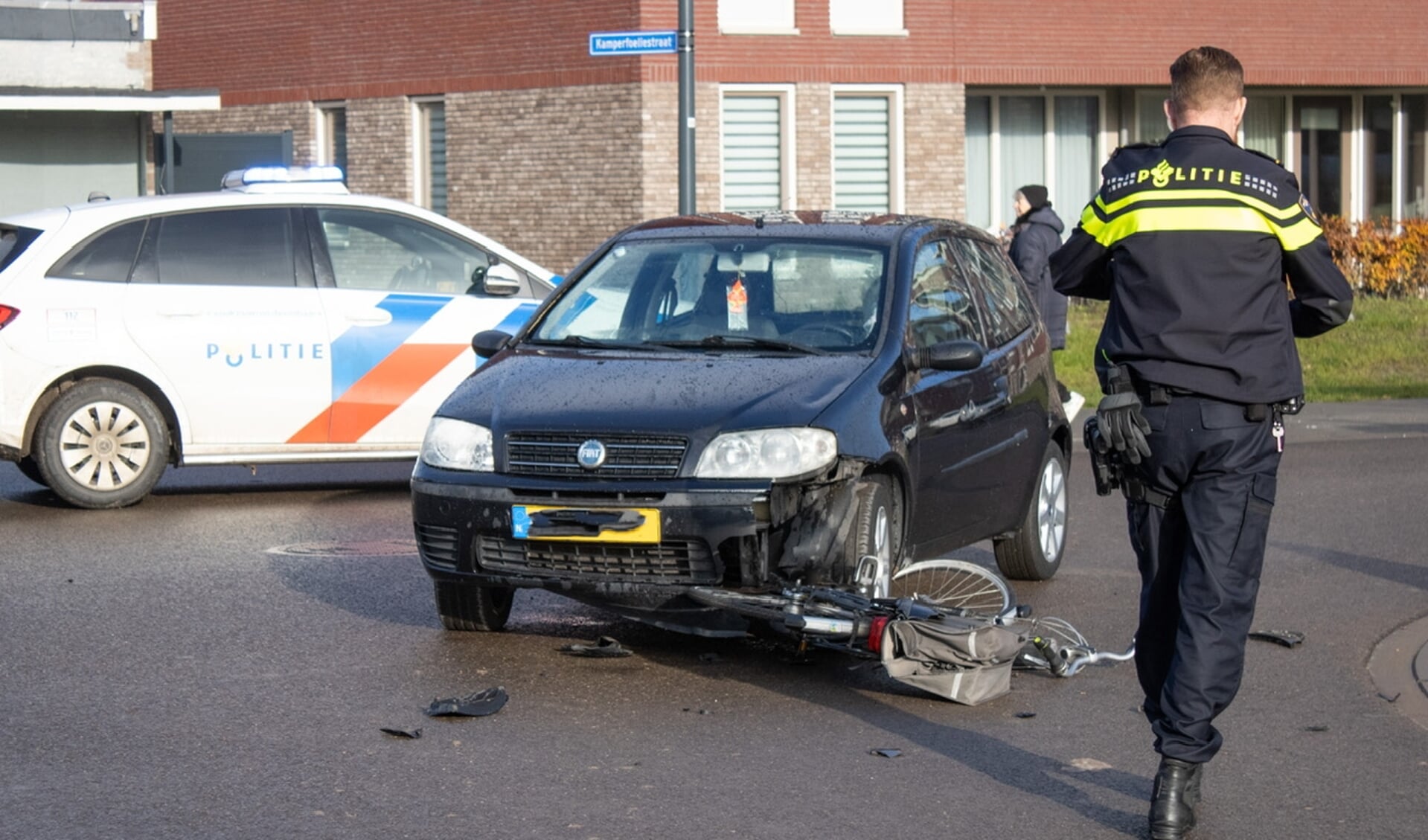 Botsing Tussen Fietser En Automobilist Op De Gentiaanstraat In Bergen ...