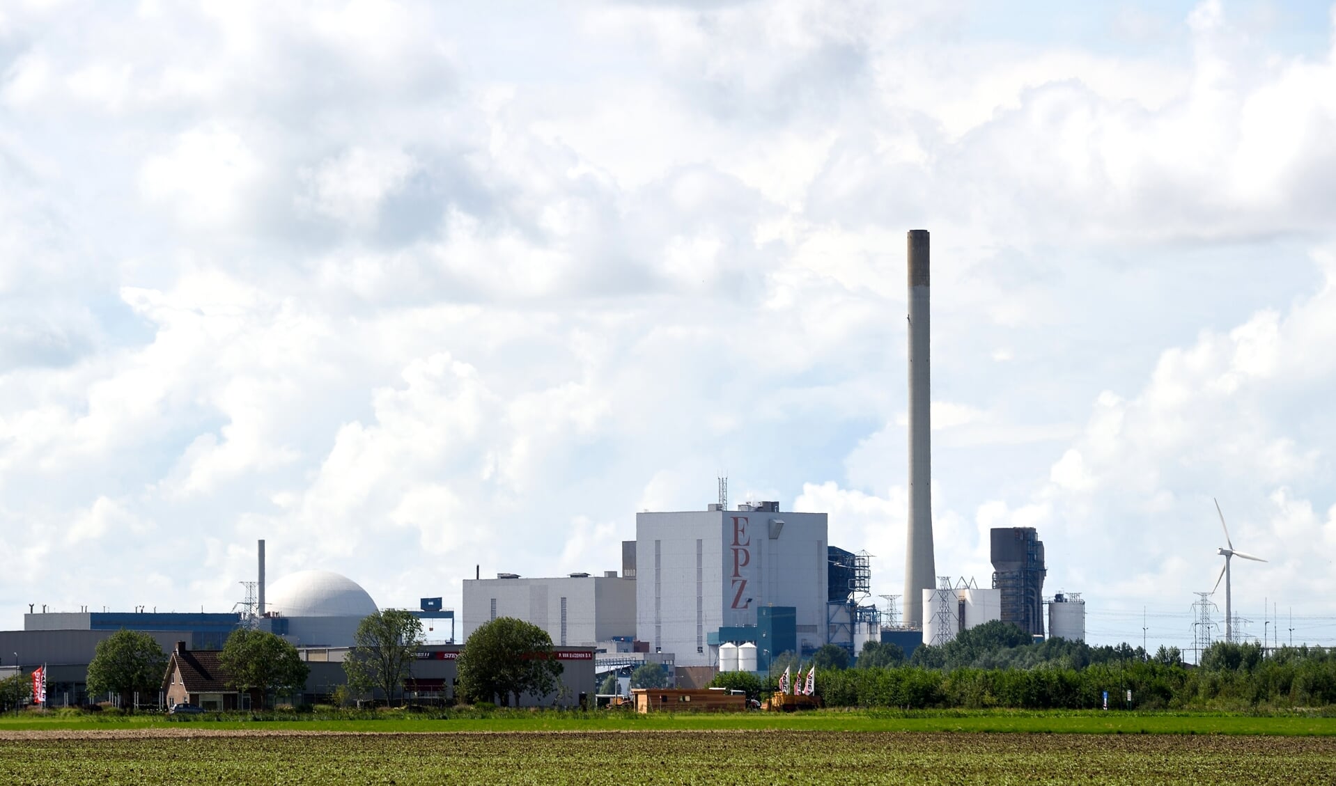 Mogelijk staan hier bij Borssele over vijftien jaar drie kerncentrales.