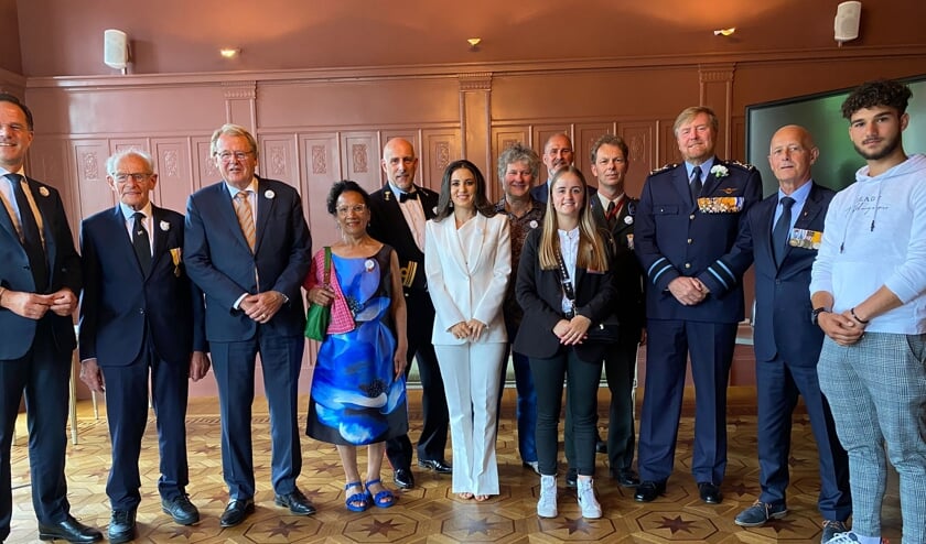 Ontmoeting met koning Willem-Alexander en minister-president Mark Rutte voor Attie Pot, Henri Stoffelen, Mo Attal en Zoë Metske en - ook uit Steenbergen - Rob Sloekers die de openingsceremonie regisseerde.