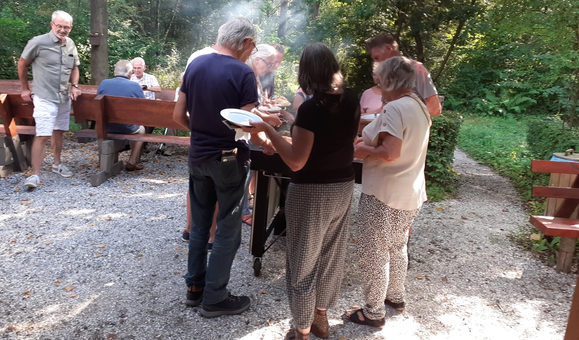 Barbecue voor de vrijwilligers van Heemtuin Rucphen