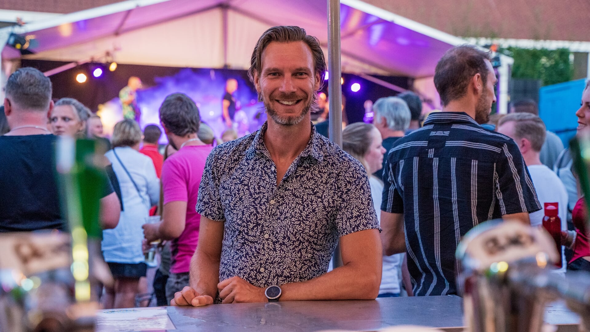 Erik is medeorganisator van het Havenplein Festival in Sint-Annaland