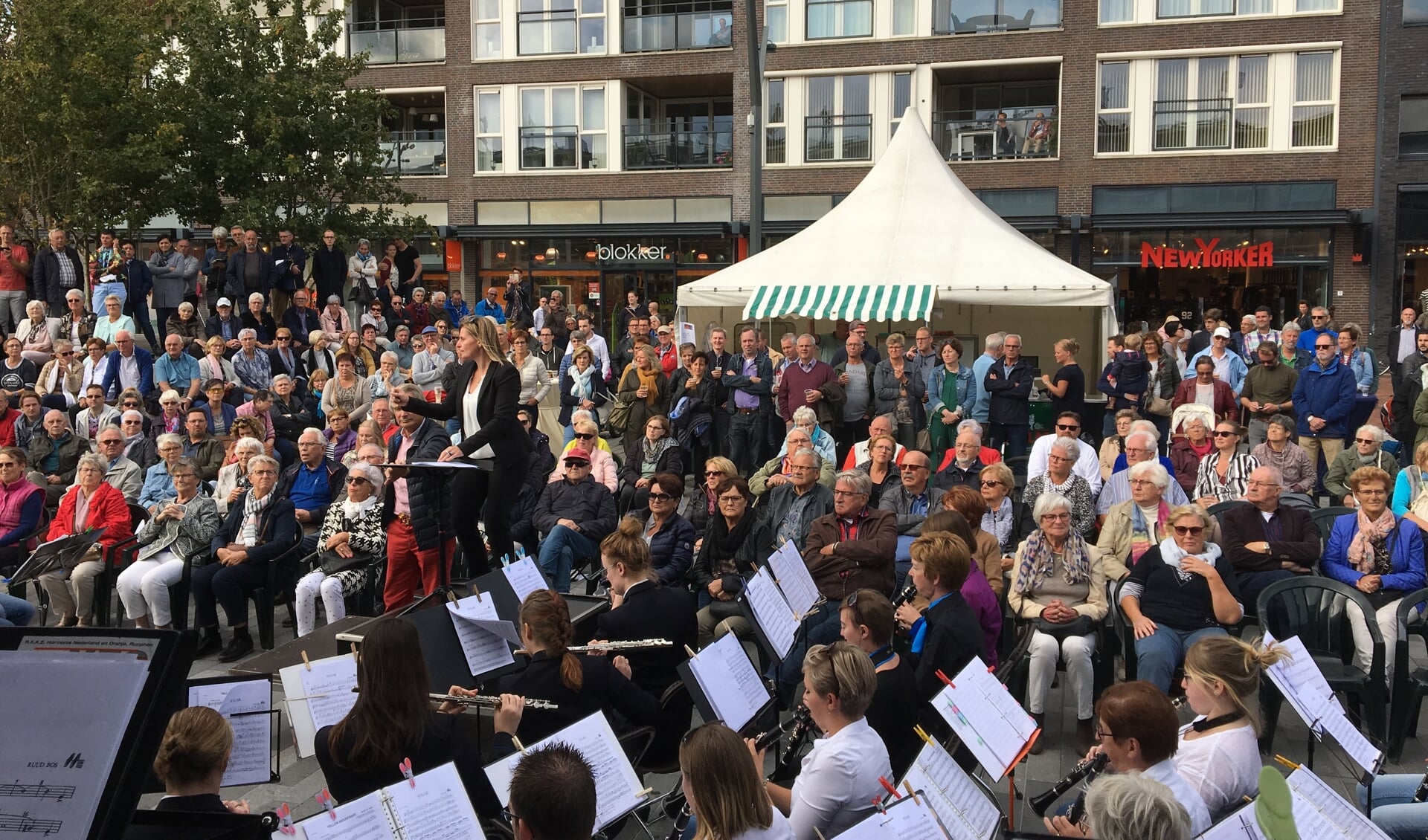 Variatieorkest op de Nieuwe Markt