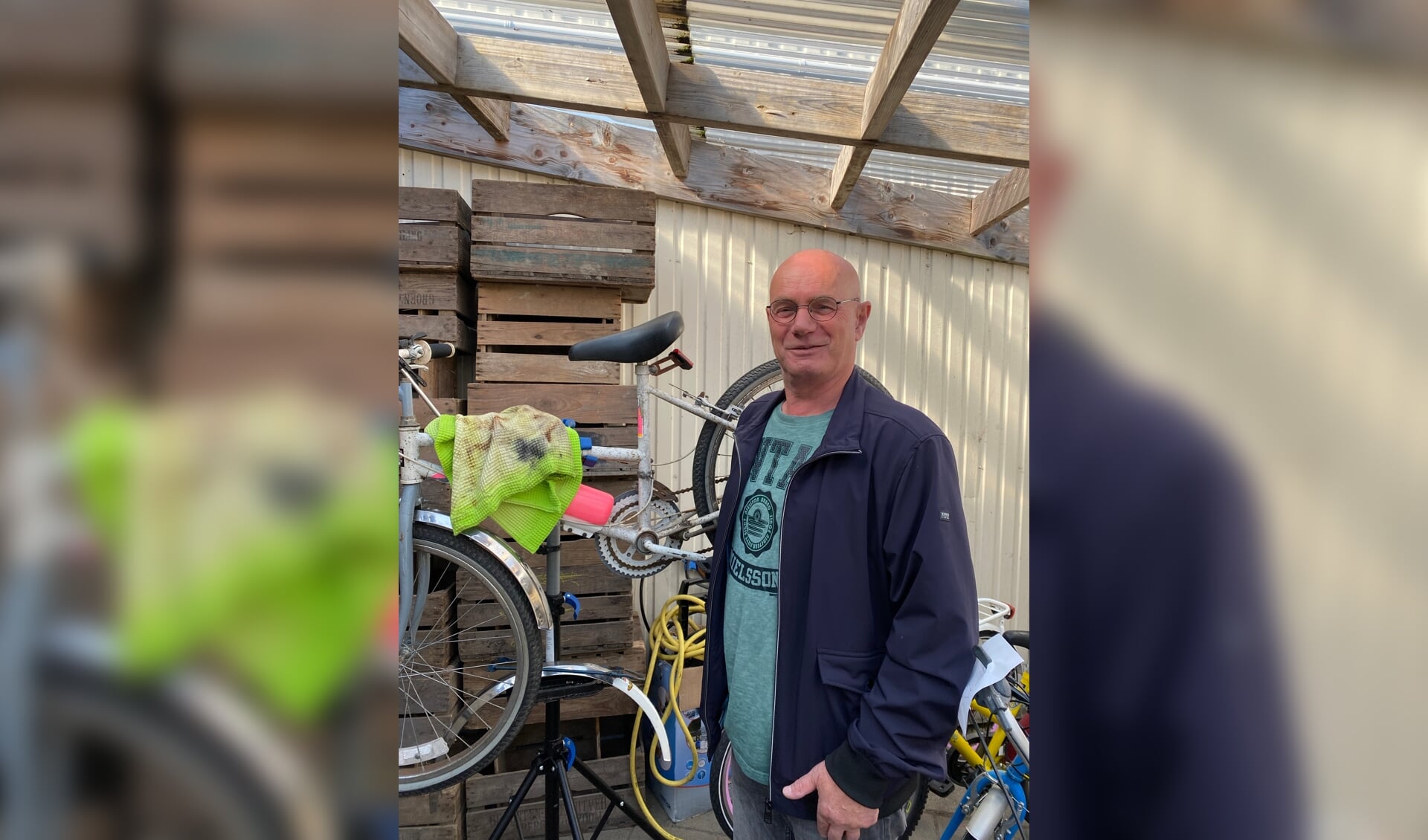 Ad Kramer, vrijwilliger fietsenproject Just Grow:  'Ik ben hier in ieder geval twee dagen van de week te vinden'