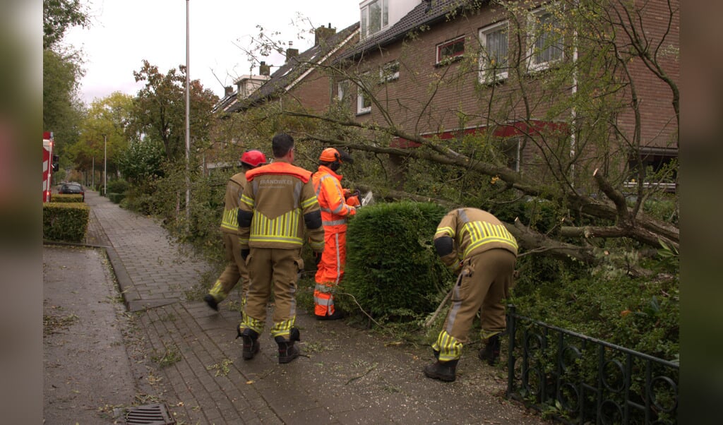 Brandweer In Actie Voor Stormschade In Etten Leur Al Het Nieuws Uit